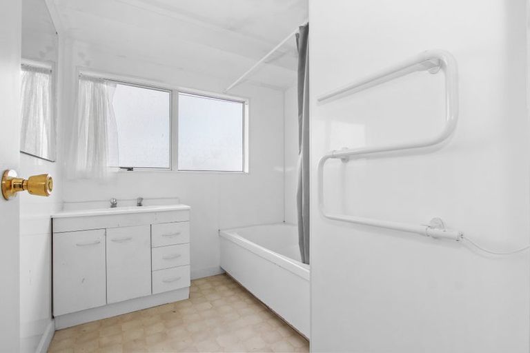 Photo of property in 33 Stevenson Road, Clarks Beach, 2122