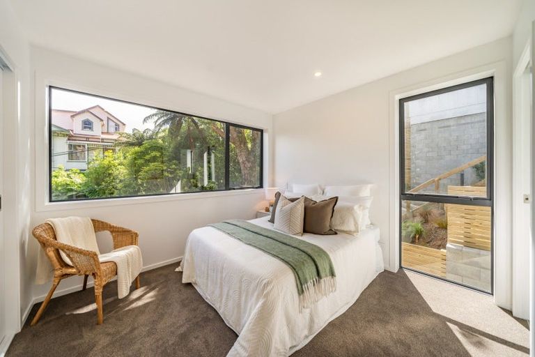 Photo of property in 5 Garfield Street, Brooklyn, Wellington, 6021