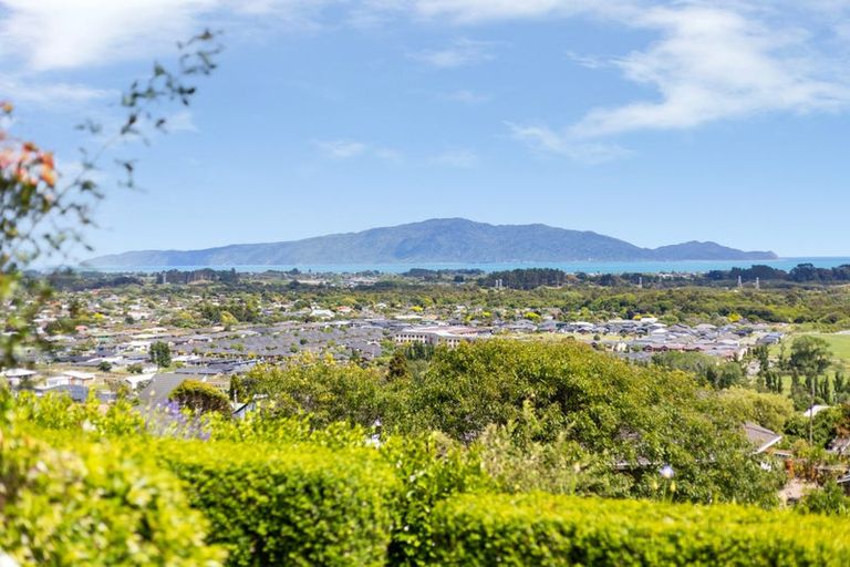 Photo of property in 17 Kea Street, Waikanae, 5036