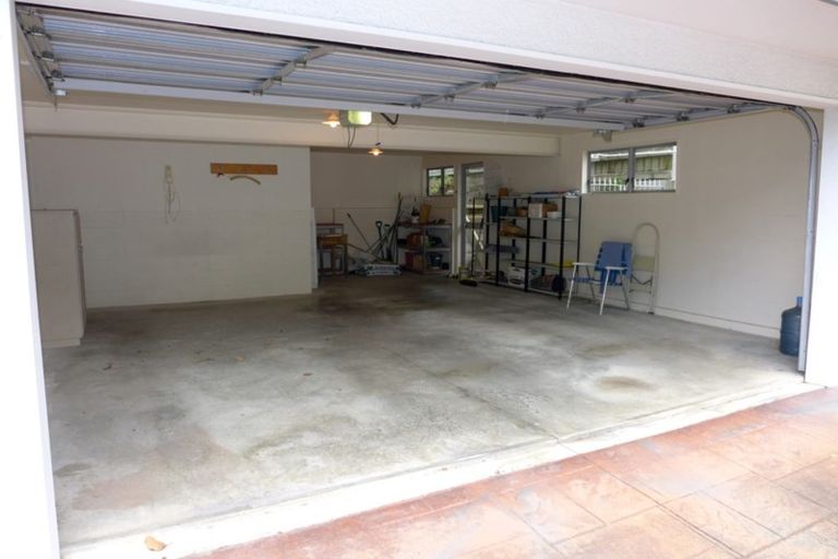 Photo of property in 135 Milton Road, Bluff Hill, Napier, 4110