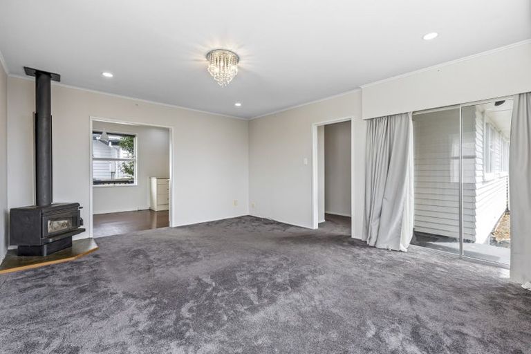 Photo of property in 65 Sycamore Drive, Sunnynook, Auckland, 0620