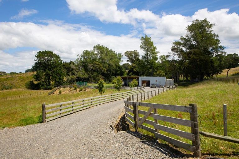 Photo of property in 137 Knorp Street, Halcombe, Feilding, 4779