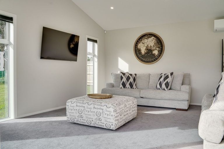 Photo of property in 17 Mill Grove, Clareville, Carterton, 5713