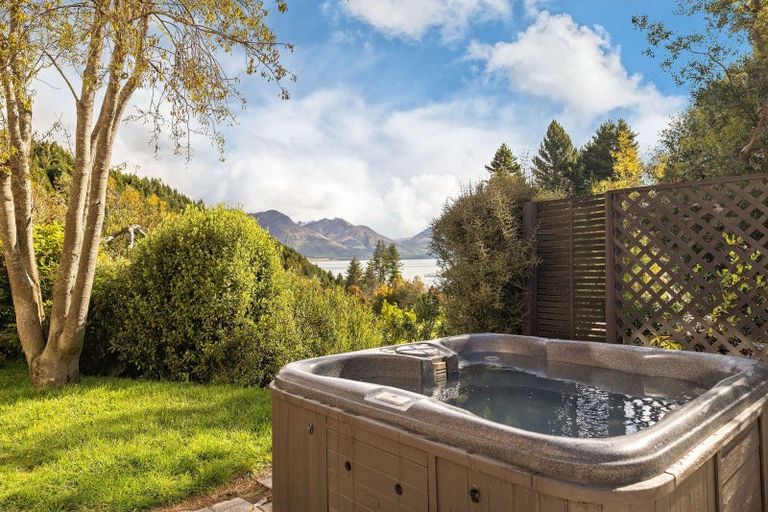 Photo of property in 664a Glenorchy-queenstown, Closeburn, Queenstown, 9371