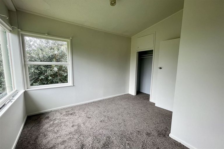 Photo of property in 13 Denyer Place, New Lynn, Auckland, 0600