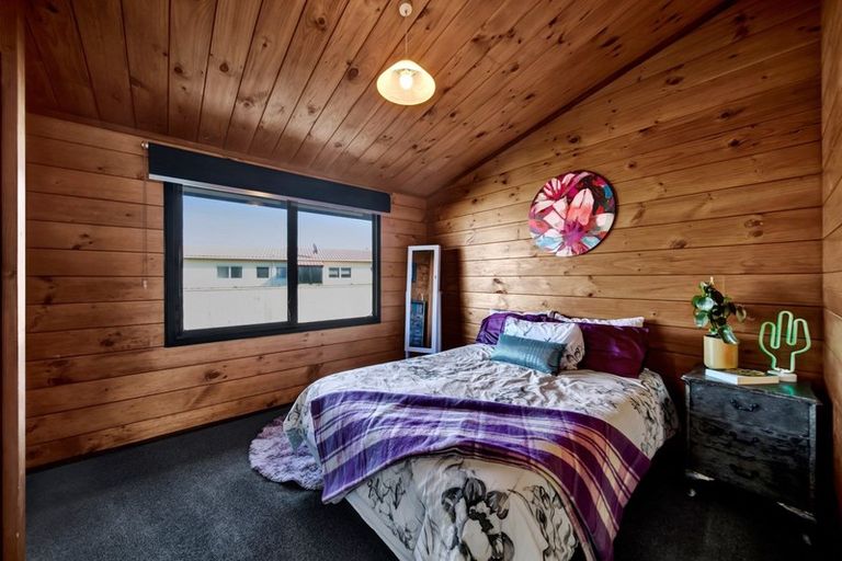 Photo of property in 221 Parklands Avenue, Bell Block, New Plymouth, 4312