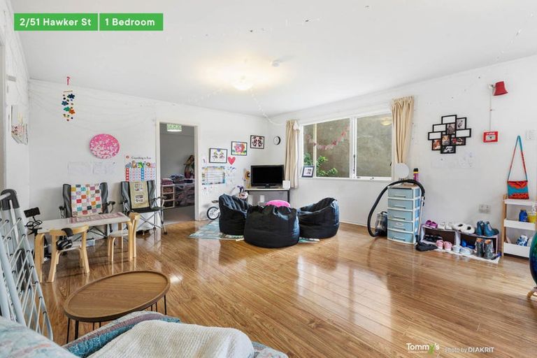 Photo of property in 51 Hawker Street, Mount Victoria, Wellington, 6011