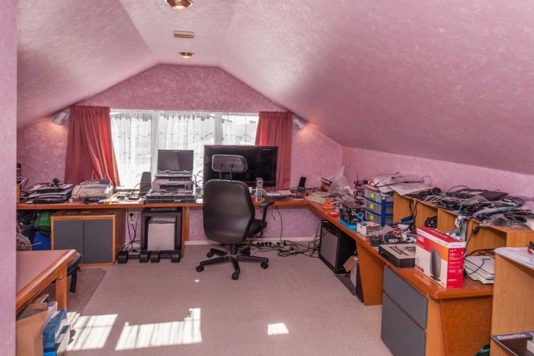 Photo of property in 20 Byrd Street, Levin, 5510