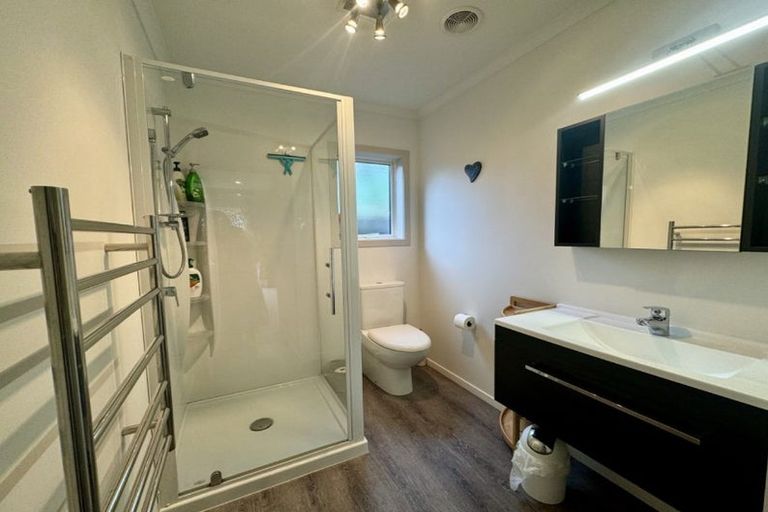 Photo of property in 77 Dublin Street, Martinborough, 5711