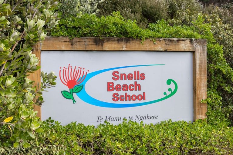 Photo of property in 48 Kia Kaha Drive, Snells Beach, 0920