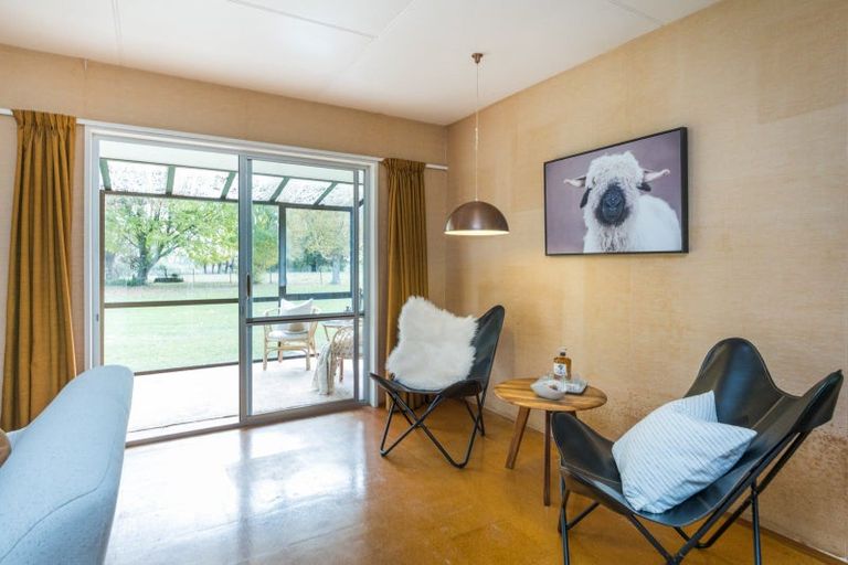 Photo of property in 660b Roberts Line, Kelvin Grove, Palmerston North, 4470