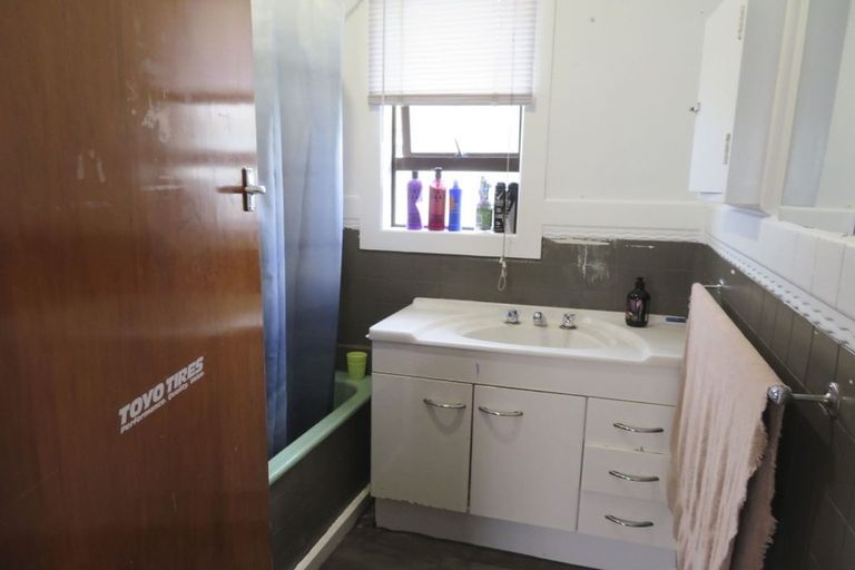 Photo of property in 61 Broughton Street, Gore, 9710