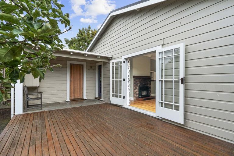 Photo of property in 182 High Street North, Carterton, 5713