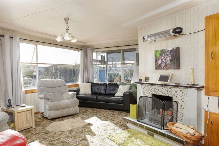 Photo of property in 1 Kennedy Crescent, Waimate, 7924