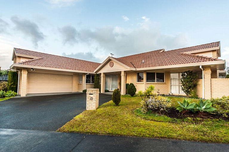 Photo of property in 10 Vermeer Place, West Harbour, Auckland, 0618