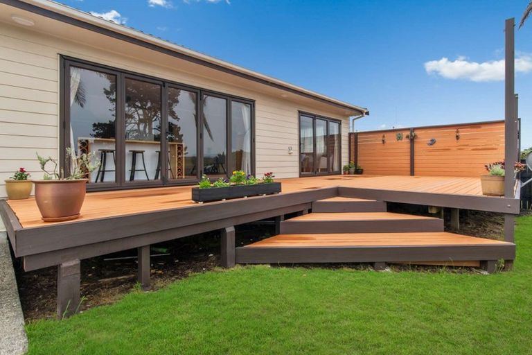 Photo of property in 320 Papamoa Beach Road, Papamoa Beach, Papamoa, 3118