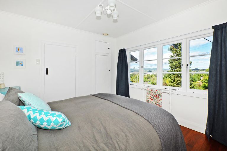 Photo of property in 80 Fourth Avenue, Woodhill, Whangarei, 0110