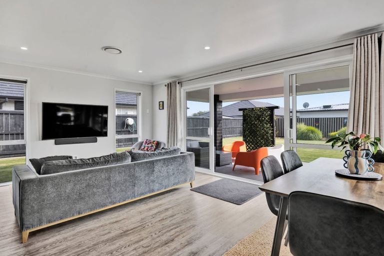 Photo of property in 51d Rata Street, Hawera, 4610