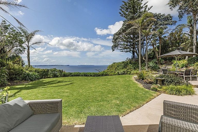 Photo of property in 24 Cliff Road, Torbay, Auckland, 0630