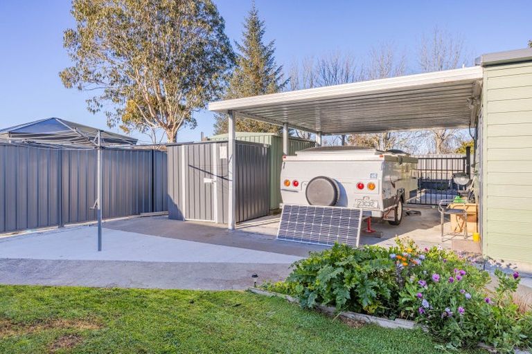 Photo of property in 20 Shanly Street, Waipawa, 4210