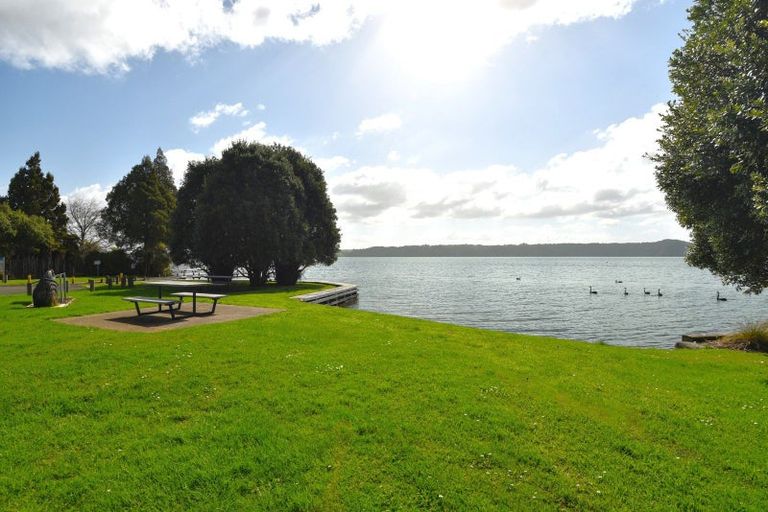 Photo of property in 32 Wharetoroa Drive, Rotoiti Forest, Rotorua, 3074