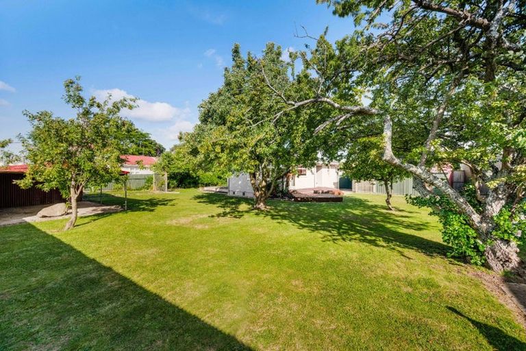 Photo of property in 4 Milson Line, Roslyn, Palmerston North, 4414
