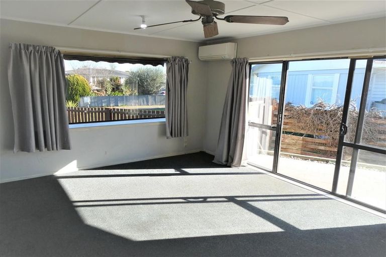 Photo of property in 400 Huia Place, Camberley, Hastings, 4120