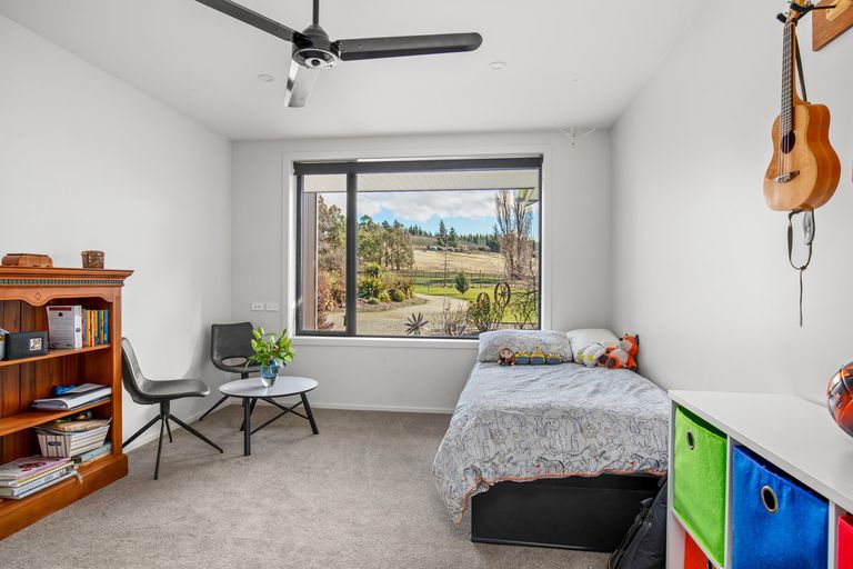 Photo of property in 4 Padgets Lane, Earnscleugh, Alexandra, 9391