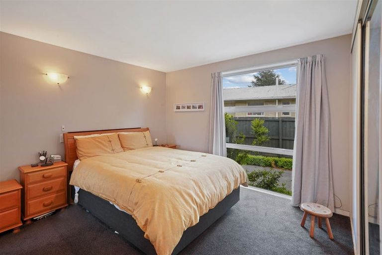 Photo of property in 78 Farquhars Road, Redwood, Christchurch, 8051