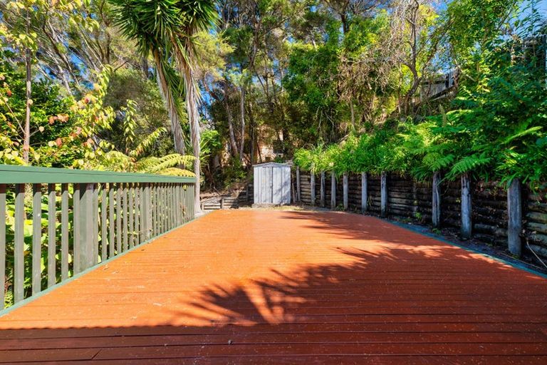 Photo of property in 29 Noeleen Street, Glenfield, Auckland, 0629