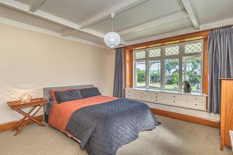 Photo of property in 56 Queenwood Road, Levin, 5510