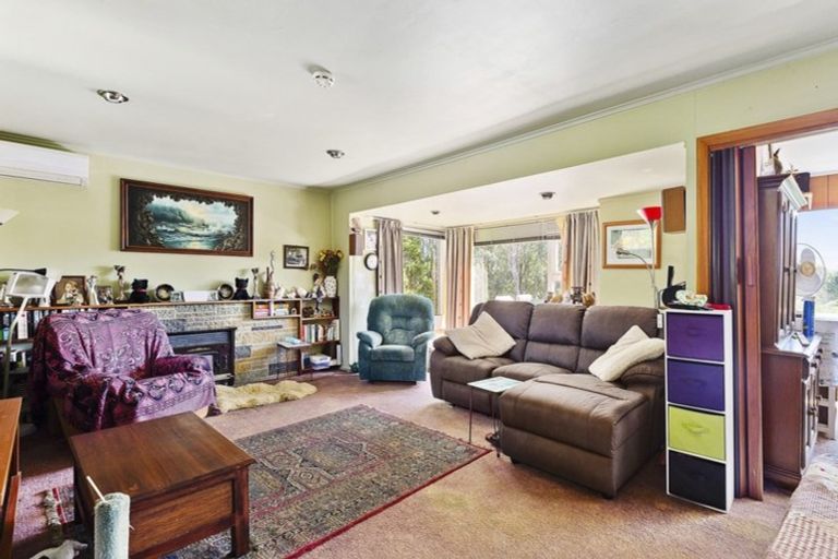 Photo of property in 69 Kahu Road, Paremata, Porirua, 5024