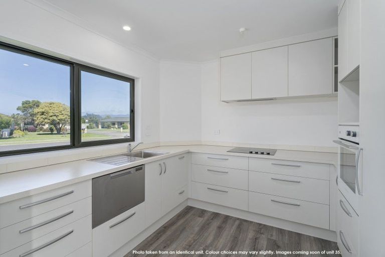 Photo of property in 21 Seascape Avenue, Whitianga, 3510