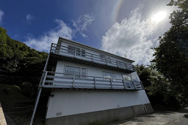 Photo of property in 2/3 Jerome Way, Crofton Downs, Wellington, 6035