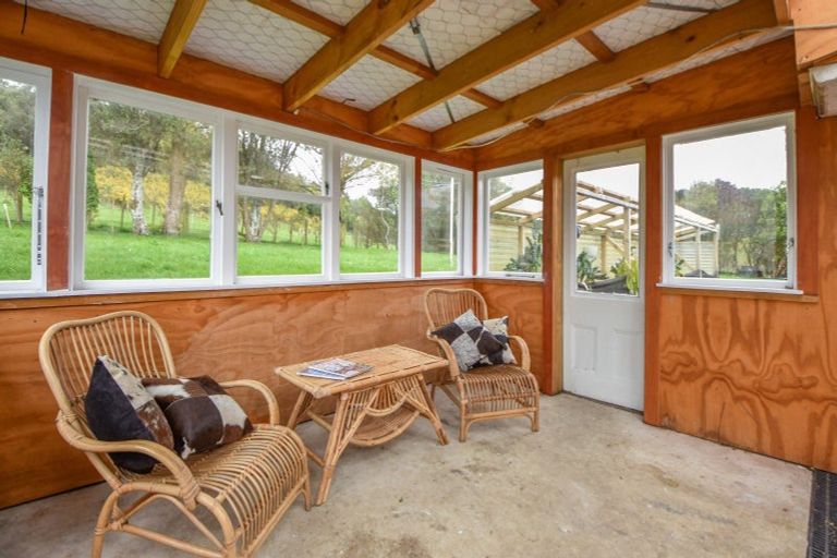 Photo of property in 71 Hoeke Road, Carrington, Carterton, 5791