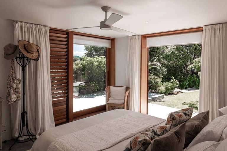 Photo of property in 2 Sea Crest Place, Bowentown, Waihi Beach, 3177