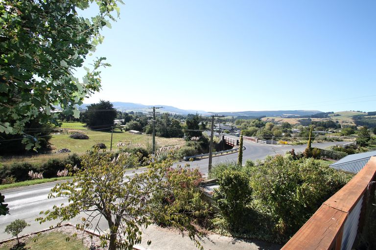 Photo of property in 180 Gladstone Road North, Mosgiel, 9024