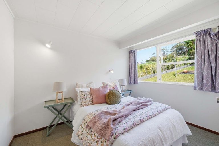 Photo of property in 44 Saddleback Rise, Murrays Bay, Auckland, 0630