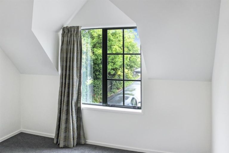 Photo of property in 46d Division Street, Riccarton, Christchurch, 8041