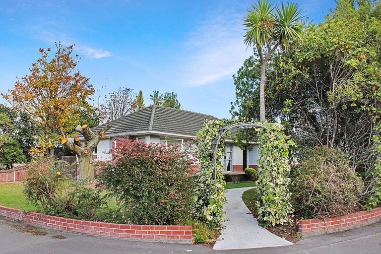 Photo of property in 5 Hounslow Street, Ilam, Christchurch, 8041