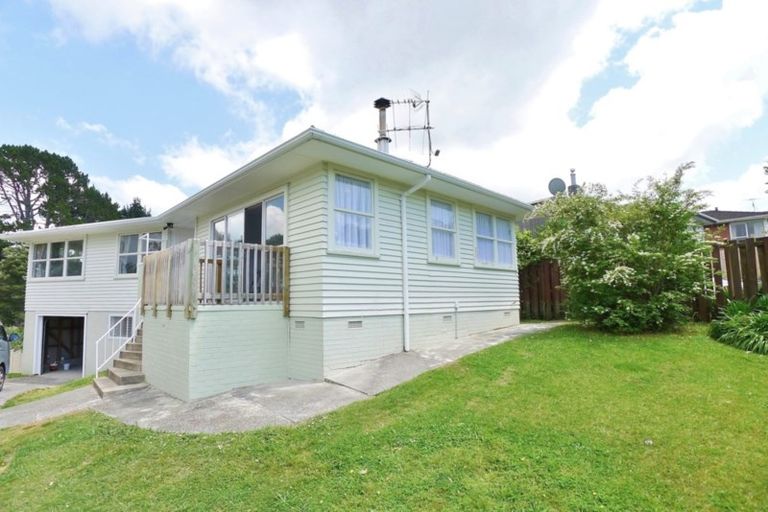 Photo of property in 63 Rehia Road, Massey, Auckland, 0614