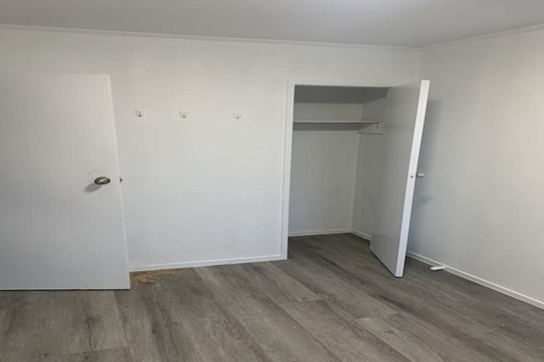 Photo of property in 41 Mcquarrie Avenue, Wattle Downs, Auckland, 2103