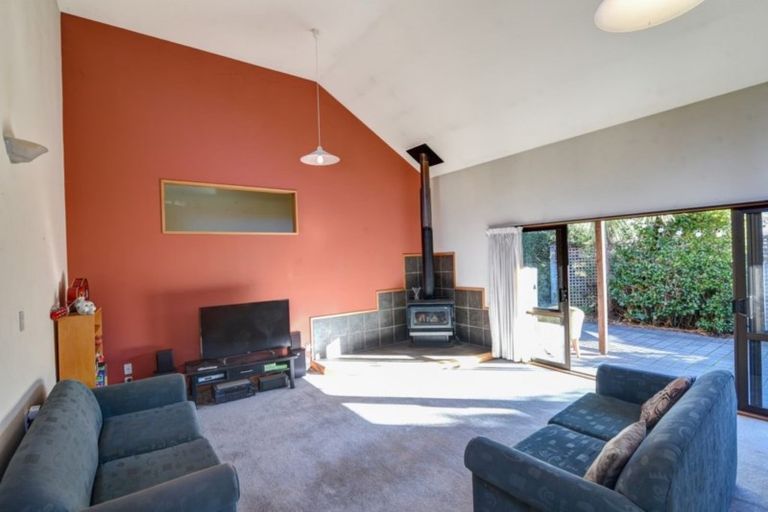 Photo of property in 3 Cypress Court, Kelvin Heights, Queenstown, 9300