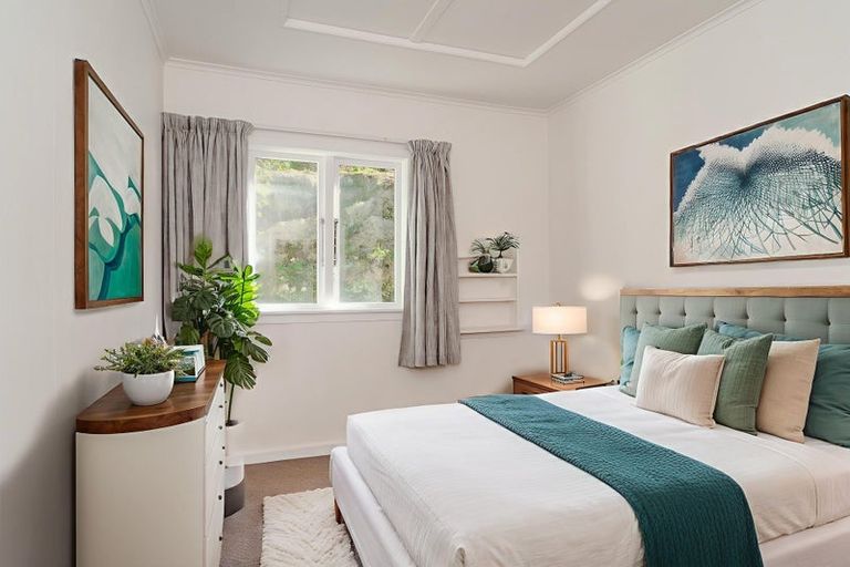 Photo of property in 30 Espin Crescent, Karori, Wellington, 6012