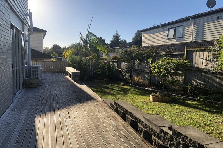 Photo of property in 10 Muirlea Drive, Flat Bush, Auckland, 2016