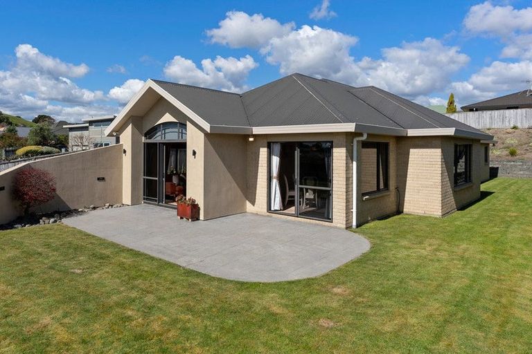 Photo of property in 101 Realm Drive, Paraparaumu, 5032