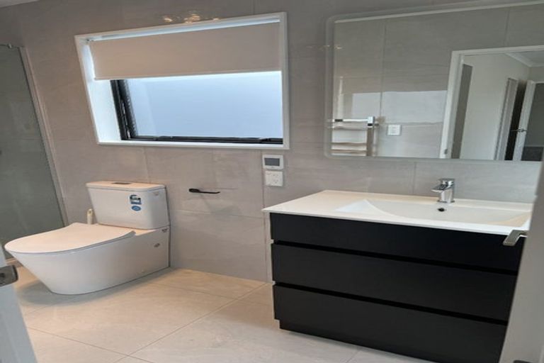 Photo of property in 1 Lime Rise, Flat Bush, Auckland, 2019