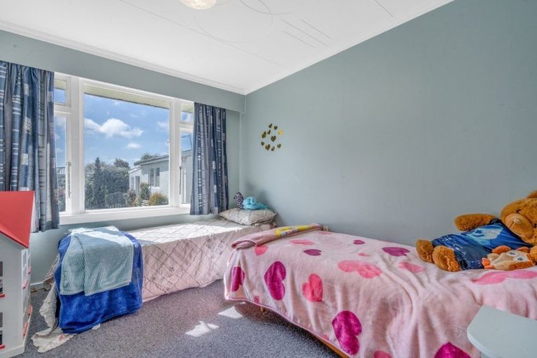 Photo of property in 43 Regent Street, Newfield, Invercargill, 9812