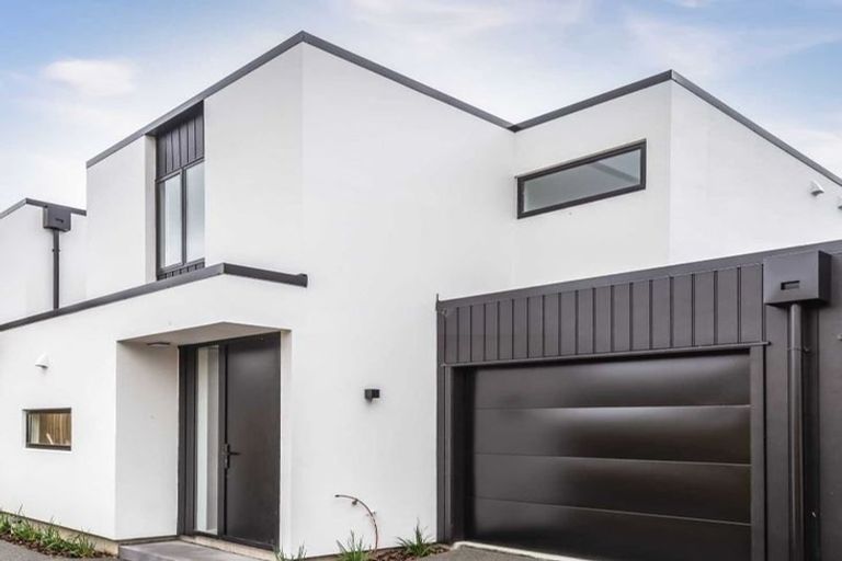 Photo of property in 2/10 Bishop Street, St Albans, Christchurch, 8014