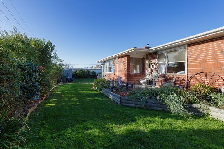 Photo of property in 1 Kennedy Crescent, Waimate, 7924